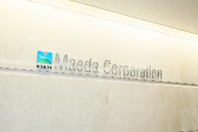 Maeda Corporation signboard and logo